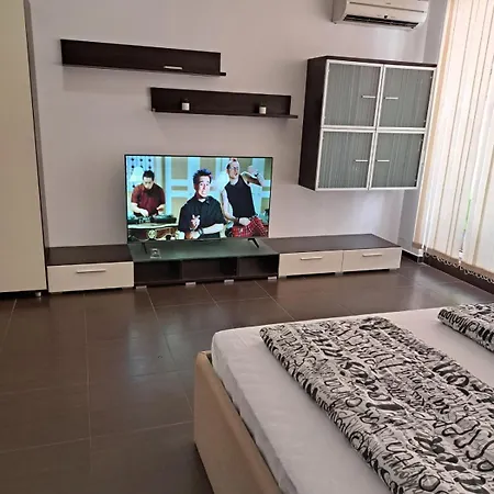 студио 13 парус דירה *